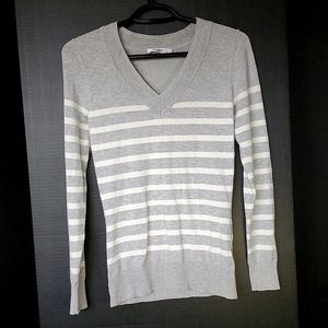 Ricki's Grey and White Striped V-Neck Knit Long Sleeve with Ribbed Cuffs - Small